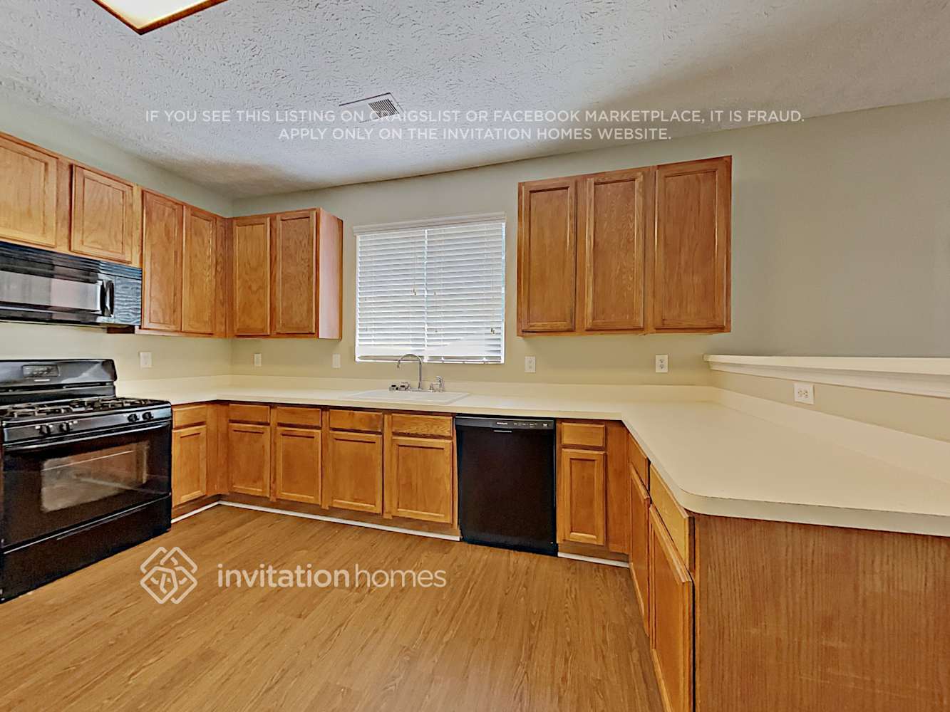 Building Photo - 3090 Waterplace Cove
