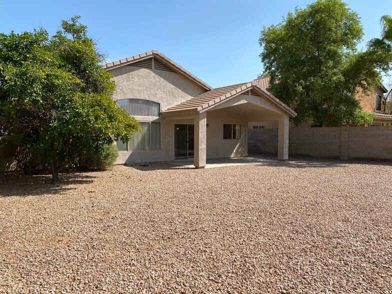 Building Photo - 763 W Canary Way