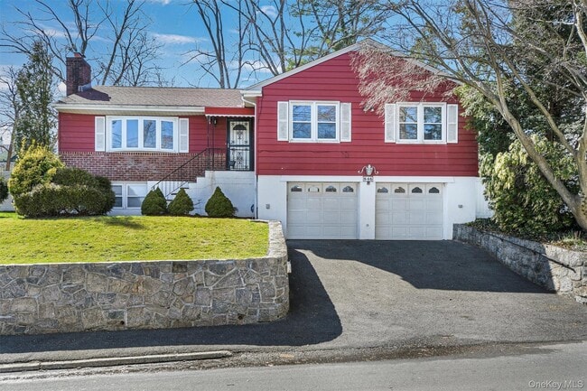 Building Photo - 846 Hartsdale Rd