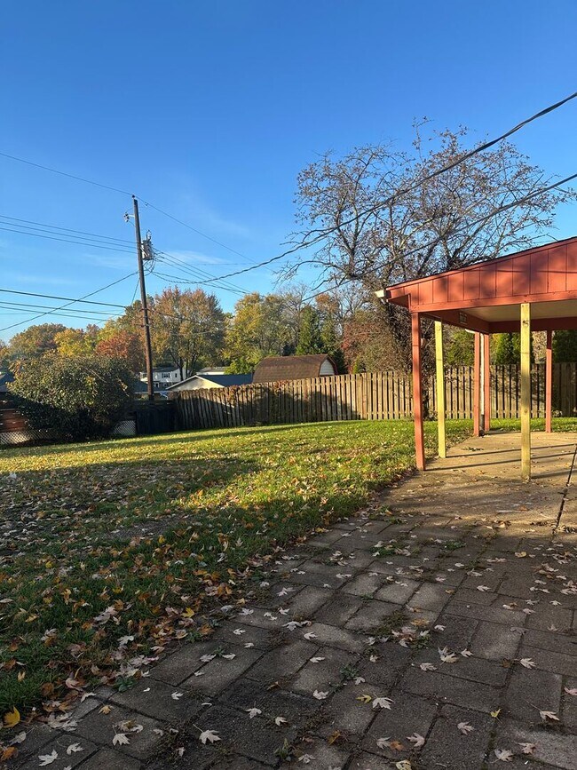 Building Photo - Welcome to this beautiful 4-bedroom, 2.5-b...