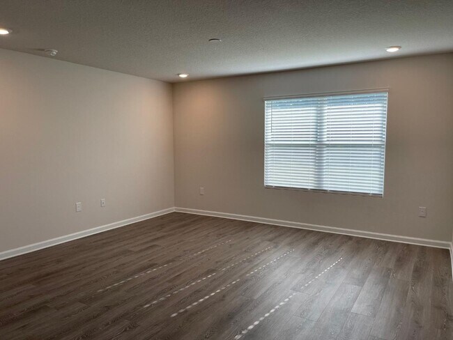 Building Photo - 3994 Whitetail Ln