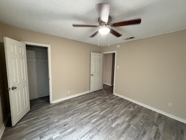 Building Photo - 4016 32nd St