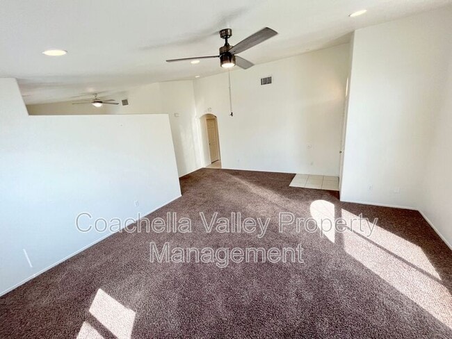 Building Photo - 66028 Mission Lakes Blvd