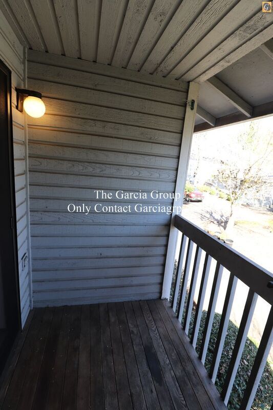 Building Photo - 10634 SW 49th Ave