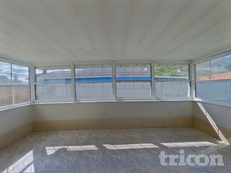 Building Photo - 8335 Spring Breeze Ct