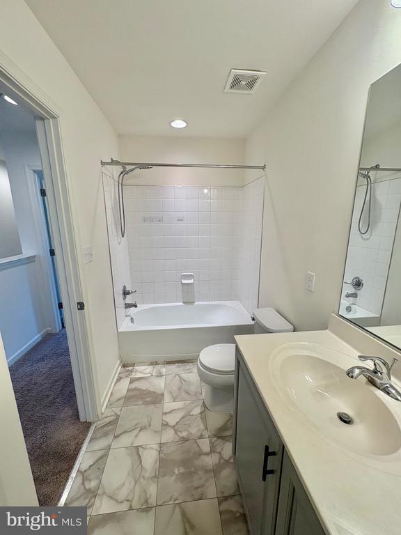 Building Photo - 284 Wigeon Ct