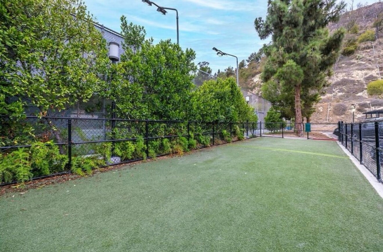 Building Photo - 6416 Friars Rd