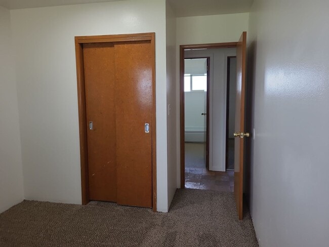 Building Photo - 8912 Travis Dr