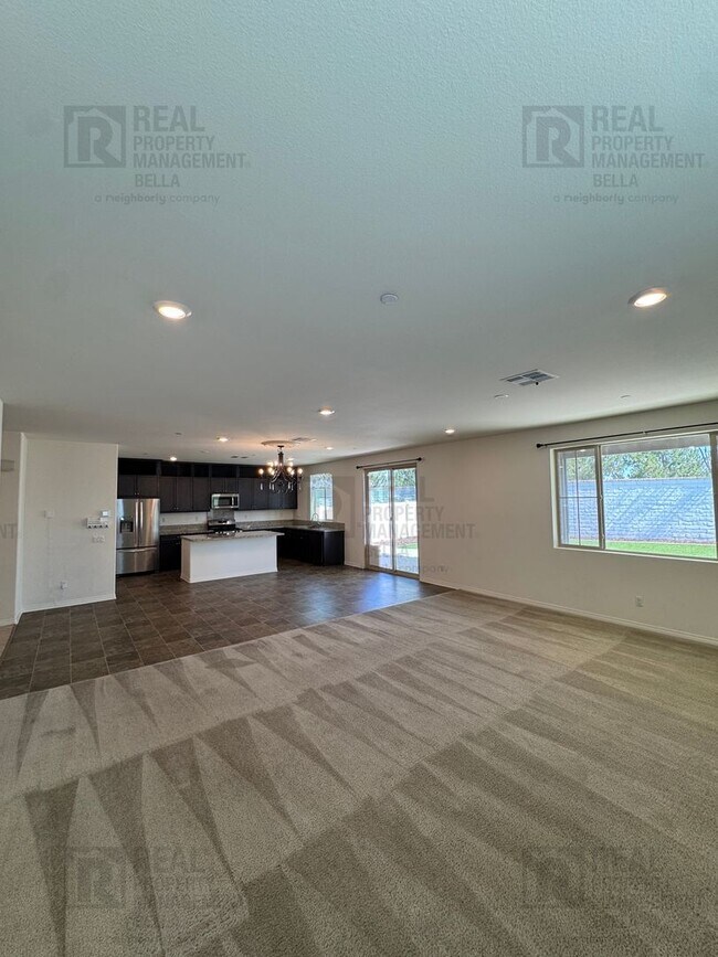 Building Photo - Spacious Menifee Home with Open Floor Plan, Walk-In Closets & Covered Patio