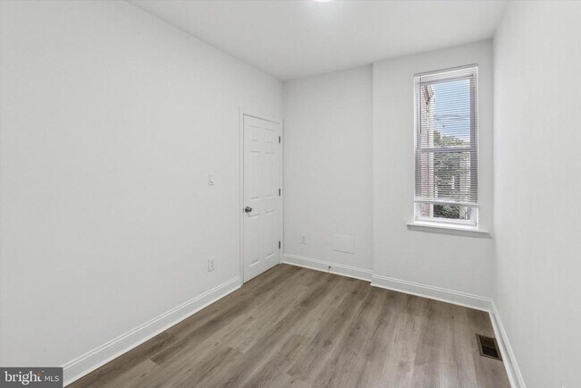 Building Photo - 1761 N Newkirk St