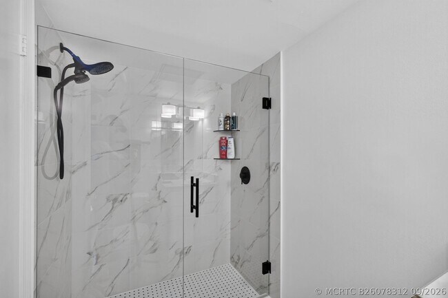 Building Photo - 1208 Marine Way W
