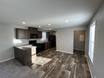 Building Photo - 10610 State Rte 762