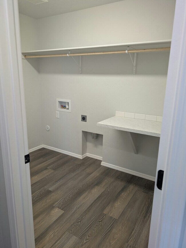 Building Photo - 14833 N Ninja Wy