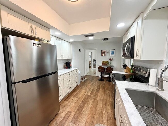 Building Photo - 5220 23rd Ave S