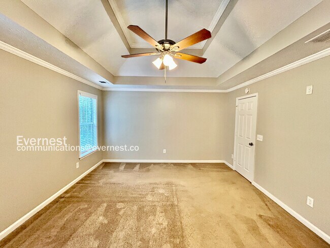 Building Photo - Limited Time Special Offer / Spacious 4 Bedroom Home in Suwanee / Large Yard / Pet Friendly