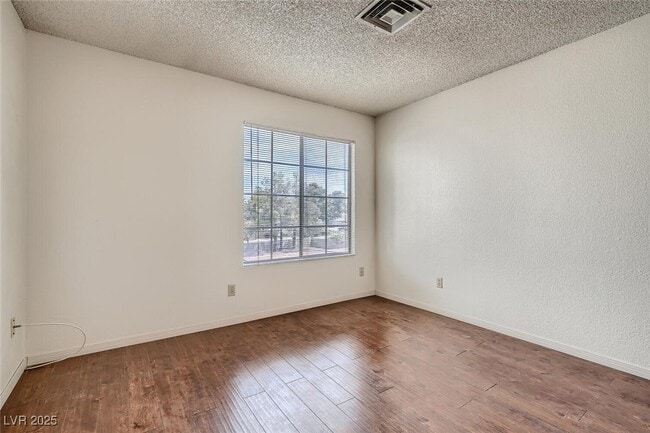 Building Photo - 4706 Nara Vista Way