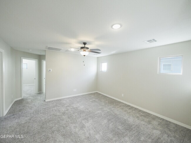 Building Photo - 14655 Pebble Hills Blvd