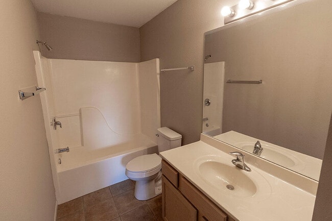 Building Photo - 4013 Snowy Owl Dr