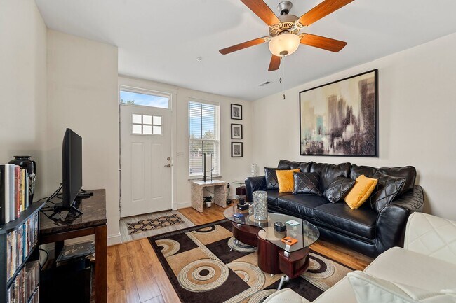 Building Photo - The Fountain Square Apartments