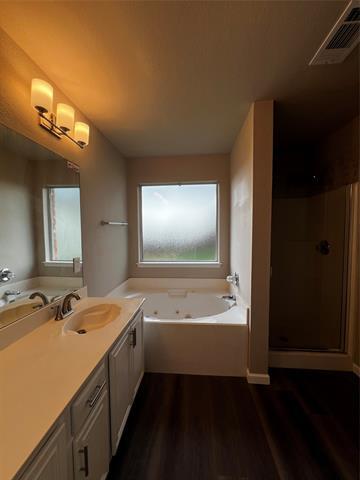 Building Photo - 3560 Leigh Ct