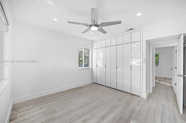 Building Photo - 876 NE 81st St