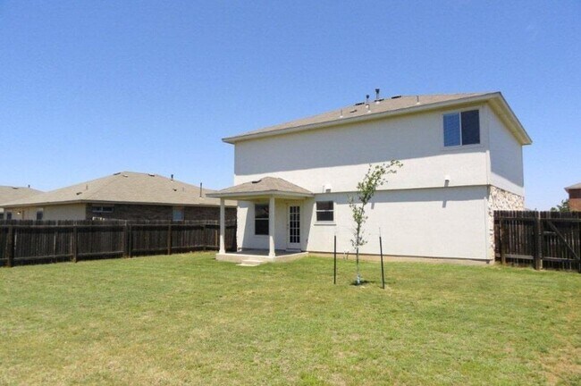 Building Photo - 909 Remington Dr