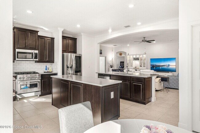 Building Photo - 6435 Montserrat Dr