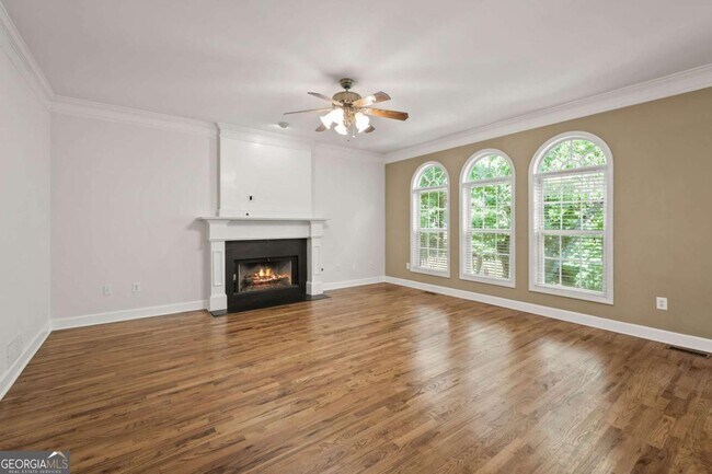 Building Photo - 10950 Kimball Crest Dr