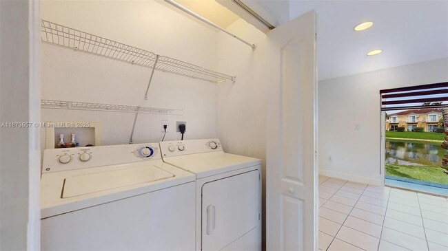 Building Photo - 12819 SW 31st Ct