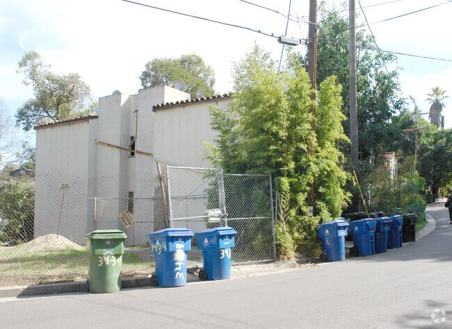 Building Photo - Casa Larissa Apartments