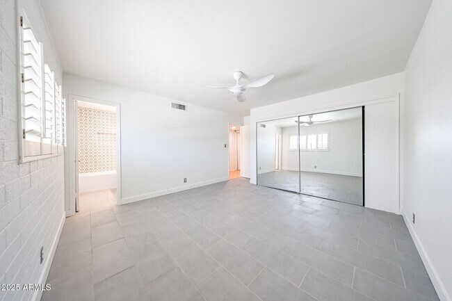 Building Photo - 6544 N 12th St