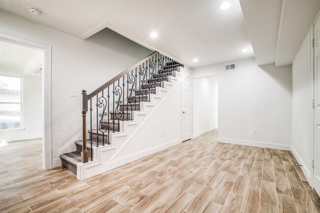 Building Photo - 4409 Rawley St