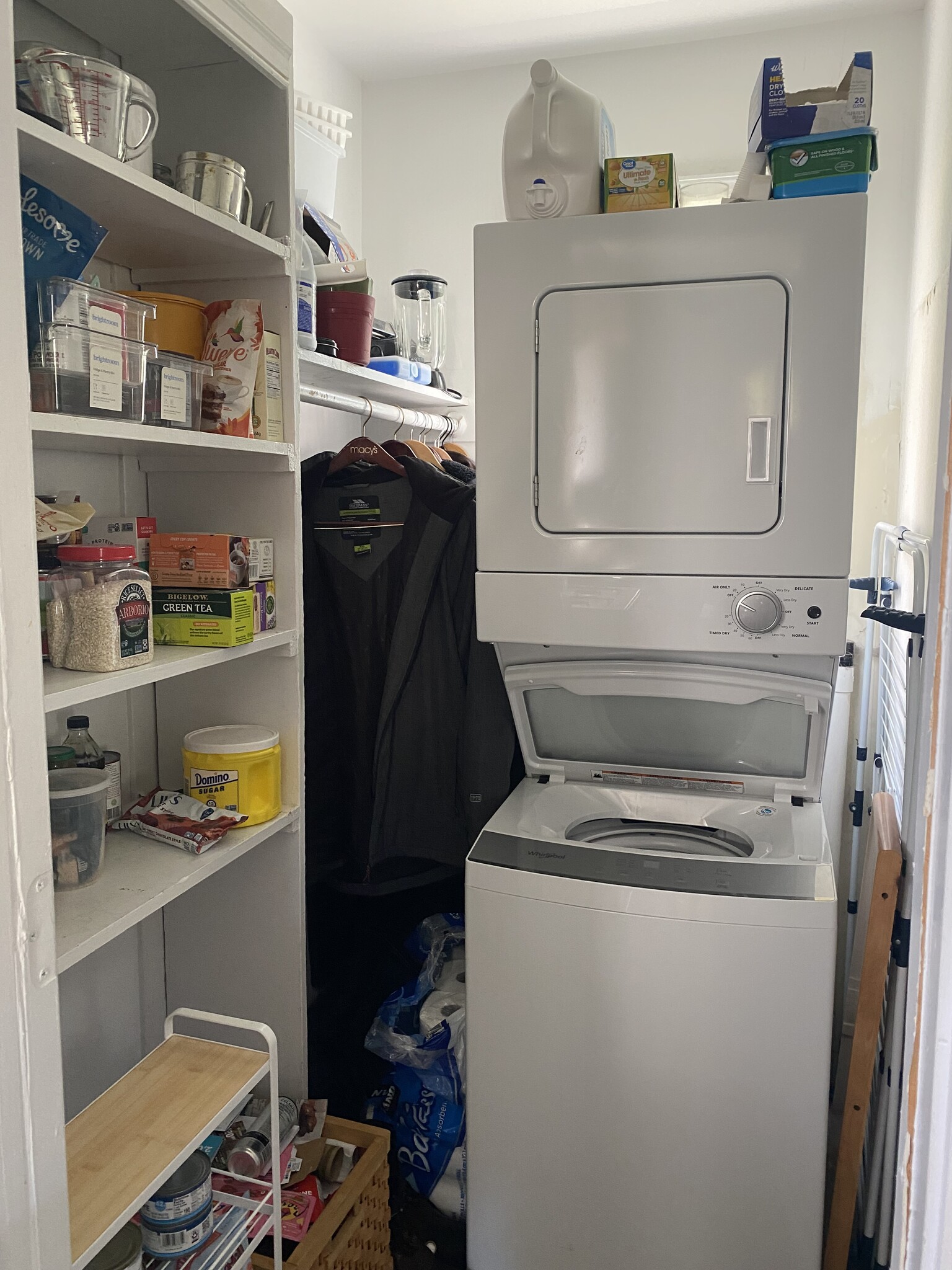 Laundry/pantry/ coat closet - 208 Meade Ave