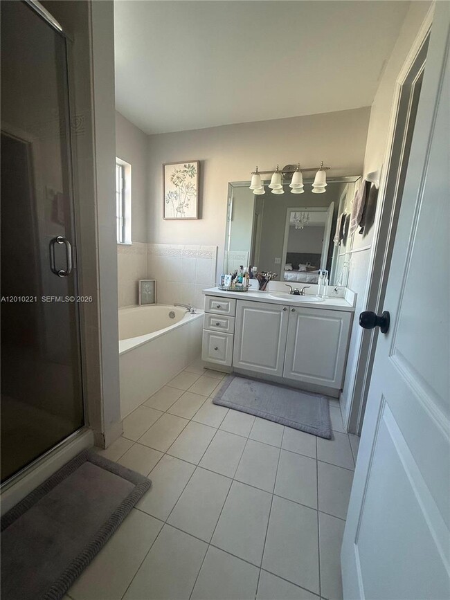 Building Photo - 14353 SW 134th Ct