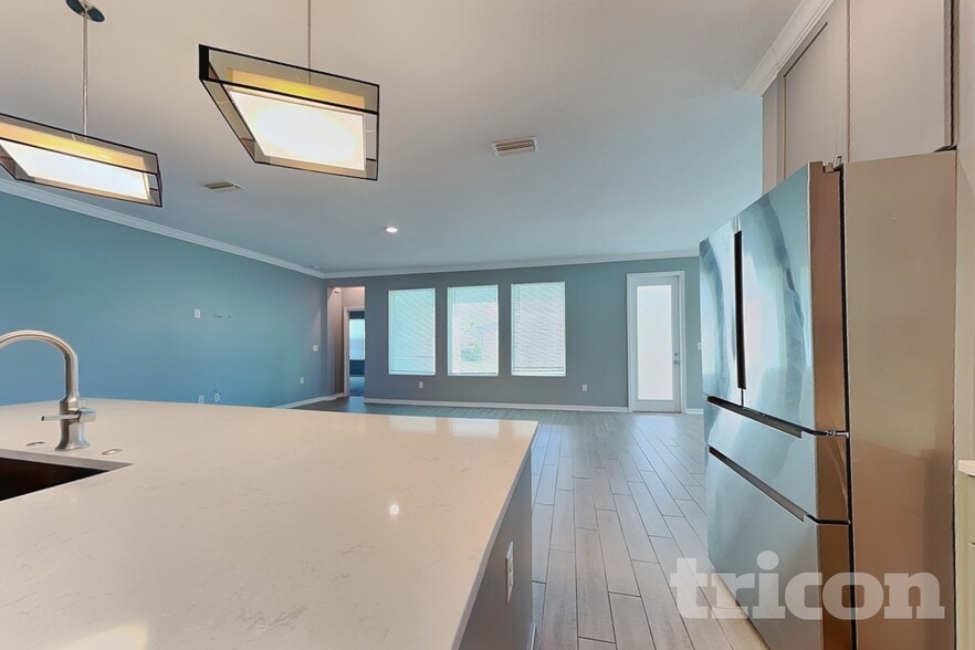 Building Photo - 5414 Gavella Cove