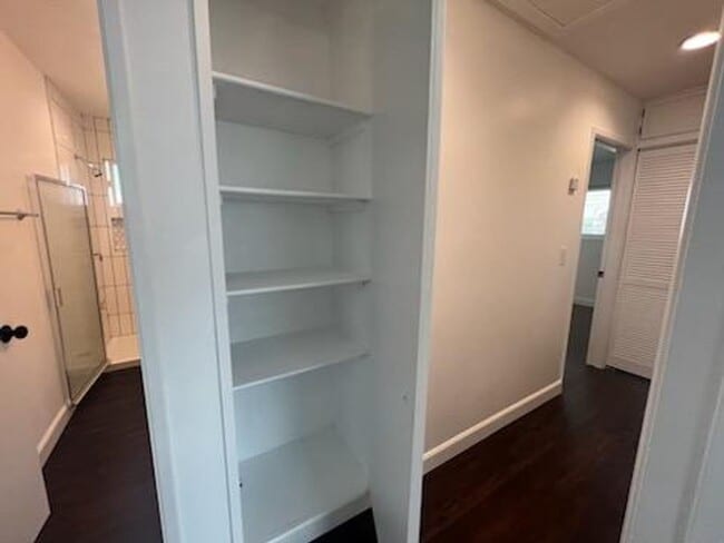 Building Photo - Imperial Beach - Newly Renovated Bungalow