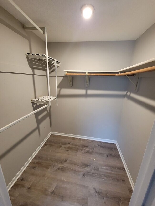 Building Photo - 630-632 W. Country Squire Ct.