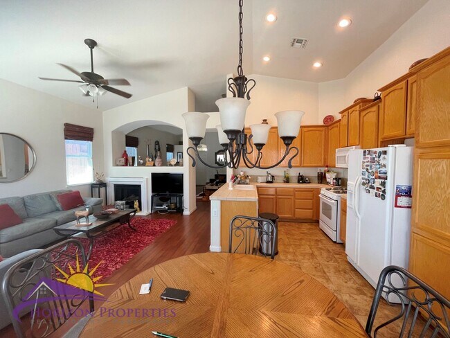 Building Photo - Beautiful Folsom! 3 Bed 2 Bath 1,468 Sq. Ft. Empire Ranch Home in Folsom