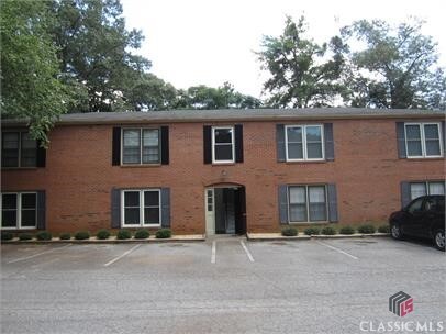 Building Photo - 1690 Barnett Shoals Rd