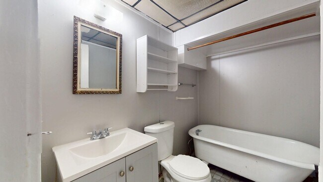 Building Photo - 3865 W 16th St