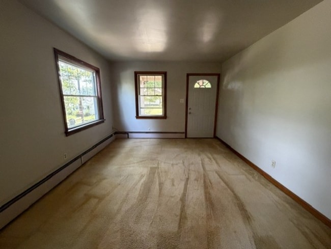 Building Photo - 433 Allenford St