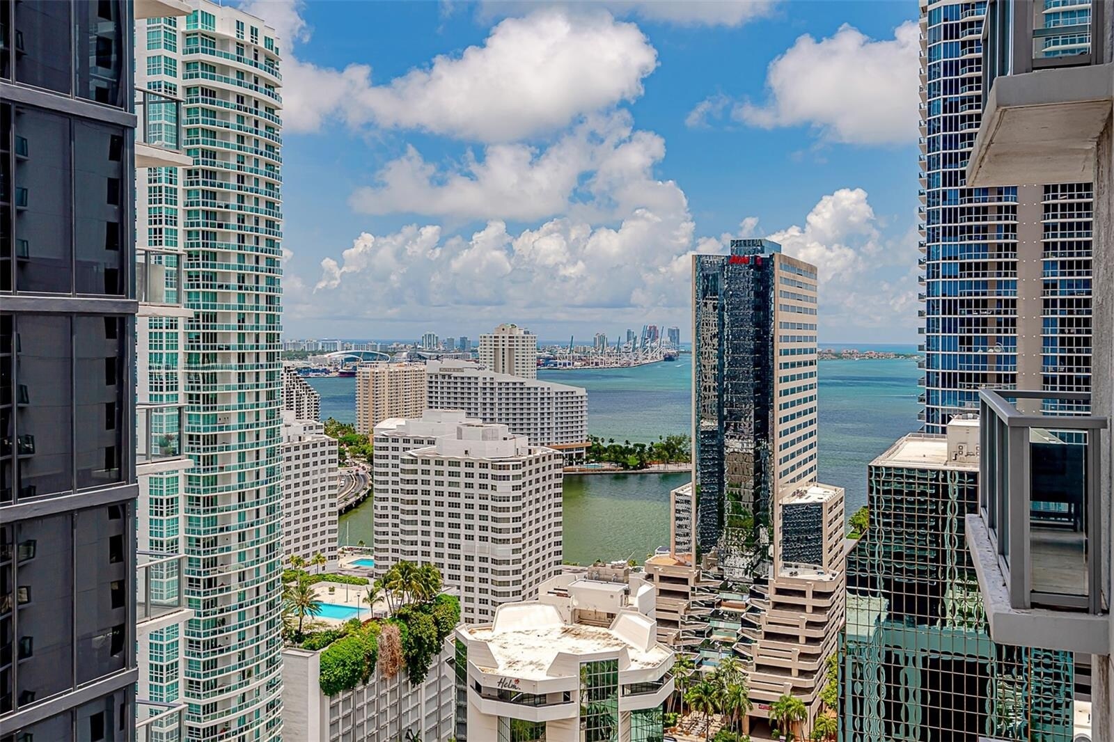 Building Photo - 1050 Brickell Ave