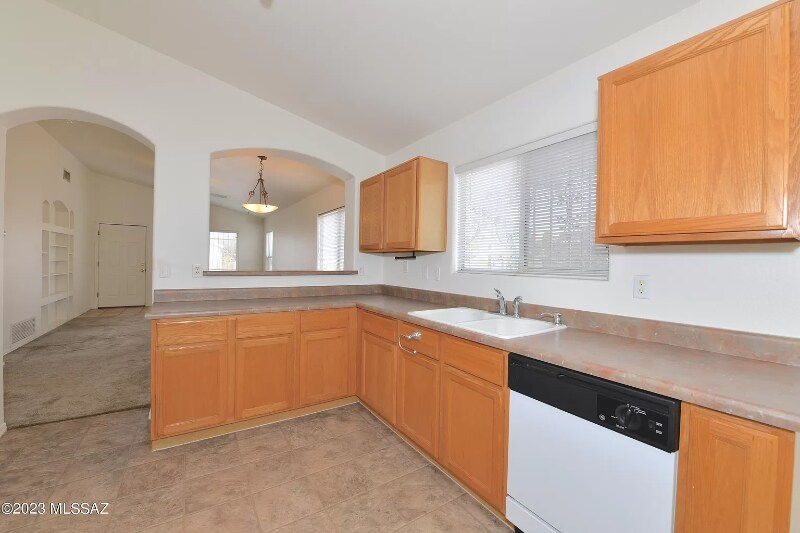 Building Photo - 2962 River Creek Pl