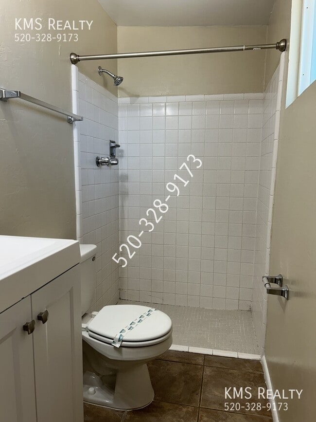 Building Photo - 7634 E Jalapa Pl