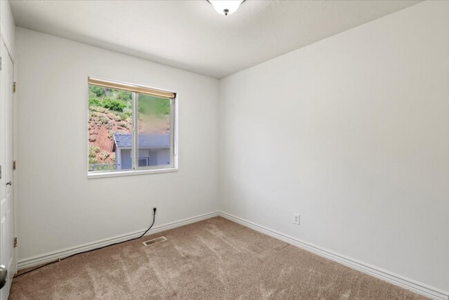 Building Photo - 1676 S Mountain Vw Cir