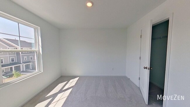 Building Photo - 828 Basswood Gln Trl