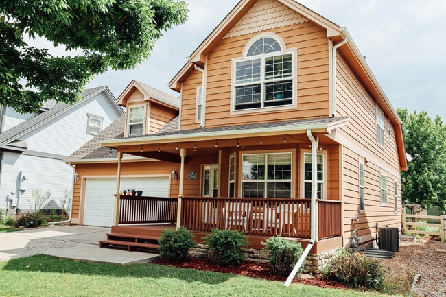 Building Photo - 2908 Des Moines Dr