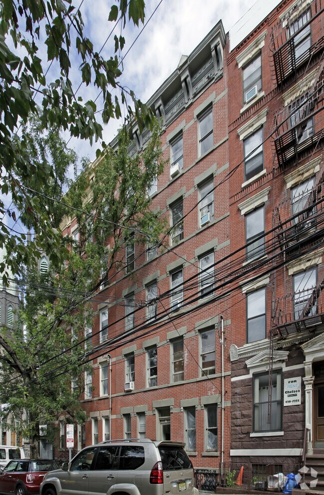 Primary Photo - Del Forno Apartments