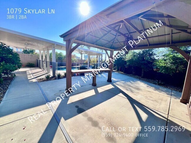 Building Photo - 1079 Skylar Ln