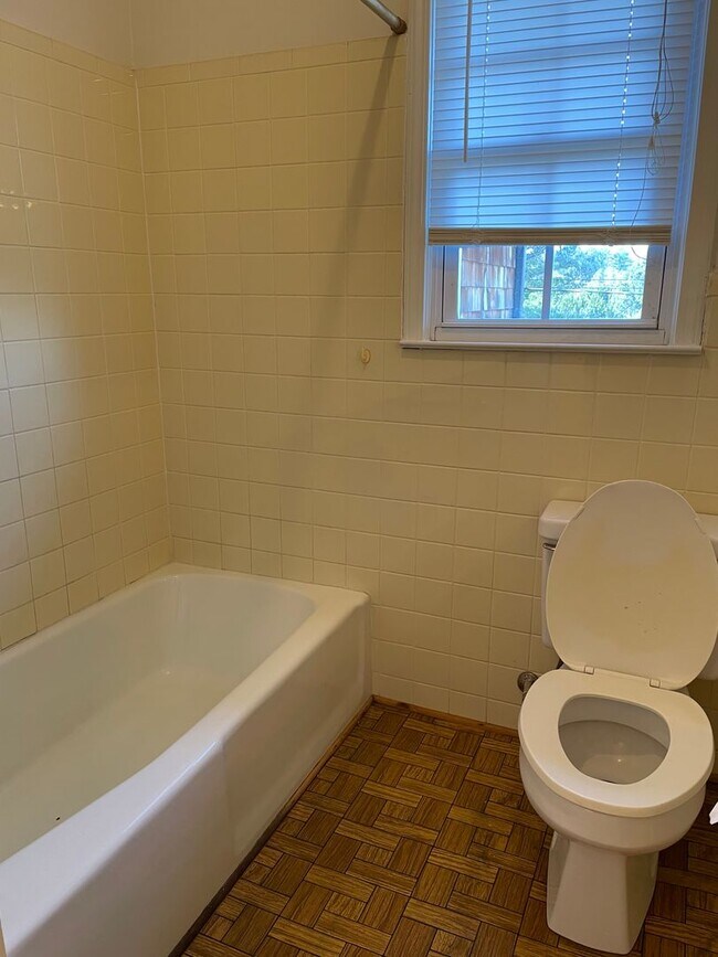 Building Photo - 3/1.5 Country House in Adairsville $1,595